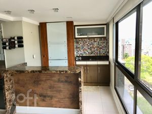 Image 4 - 894352