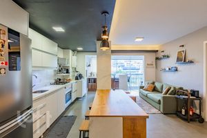 Image 10 - 894353