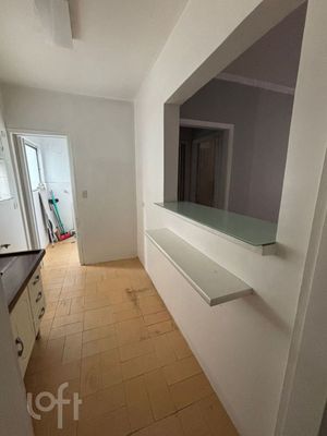 Image 3 - 894355