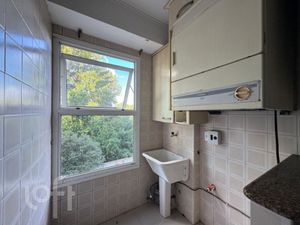 Image 13 - 894357
