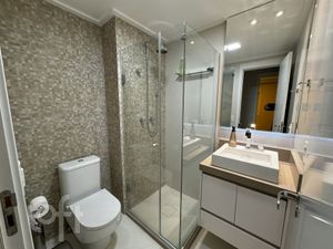 Image 17 - 894369