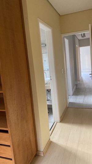 Image 10 - 894371