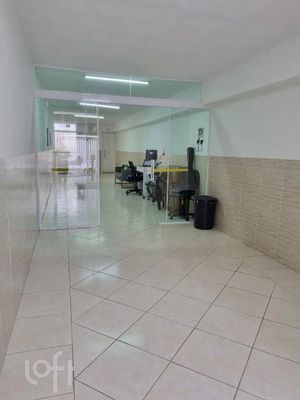 Image 26 - 894372