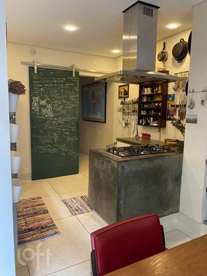 Image 7 - 894373