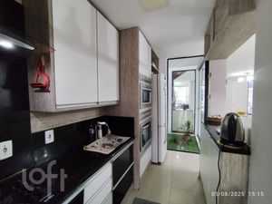 Image 9 - 894393
