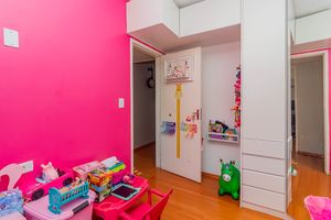 Image 13 - 894403