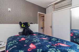 Image 16 - 894403