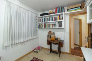 Image 22 - 894421