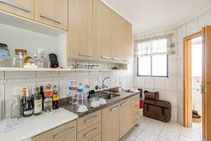 Image 28 - 894421