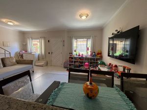 Image 10 - 894425