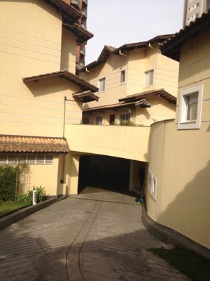 Image 30 - 894425