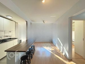 Image 8 - 894430