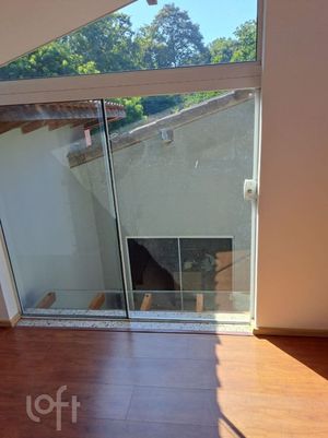Image 19 - 894437