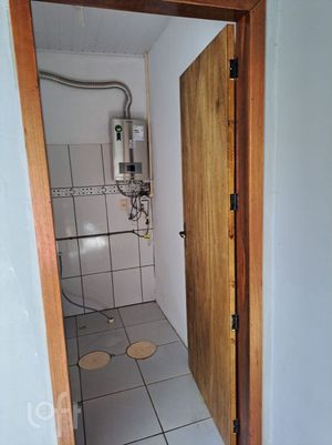 Image 22 - 894437