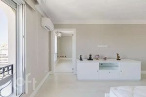 Image 3 - 894439