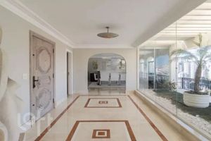 Image 9 - 894439
