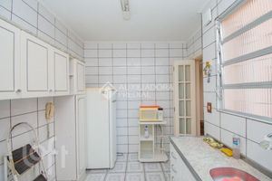 Image 4 - 894442