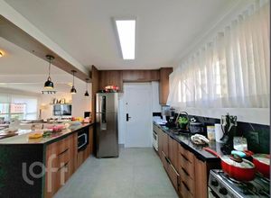 Image 21 - 894443