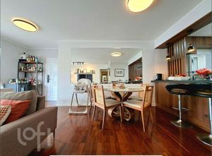 Image 7 - 894443