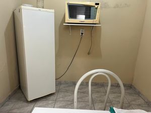 Image 8 - 894445