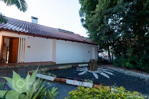 Image 62 - 894472