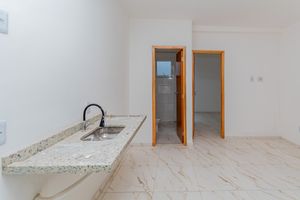 Image 8 - 894479