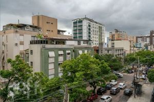 Image 4 - 894500
