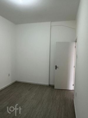 Image 30 - 894509