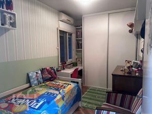 Image 5 - 894511