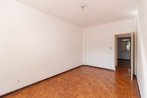 Image 16 - 894516