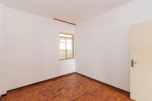 Image 21 - 894516