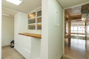 Image 32 - 894526