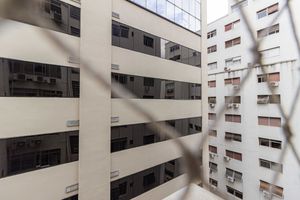 Image 36 - 894526