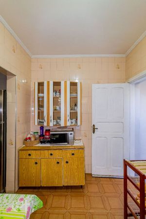 Image 31 - 894528