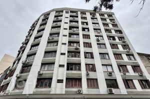 Image 8 - 894541