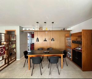 Image 3 - 894542