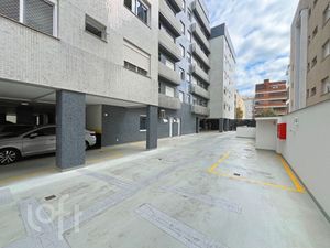 Image 31 - 894550
