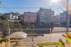 Image 3 - 894562