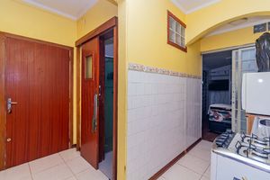 Image 15 - 894562