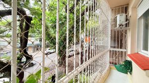 Image 10 - 894565