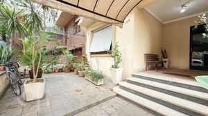 Image 25 - 894565