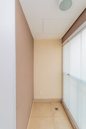 Image 34 - 894571