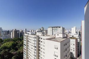 Image 6 - 894602