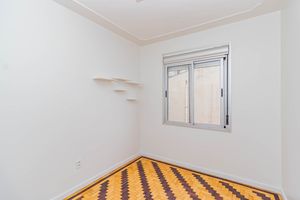 Image 21 - 894604