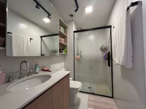 Image 13 - 894608