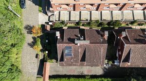 Image 24 - 894634