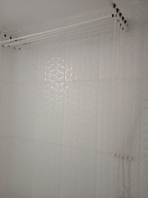 Image 5 - 894638