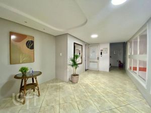 Image 1 - 894640