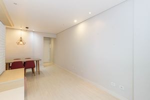 Image 9 - 894646
