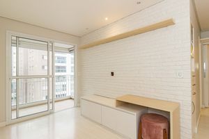 Image 7 - 894646